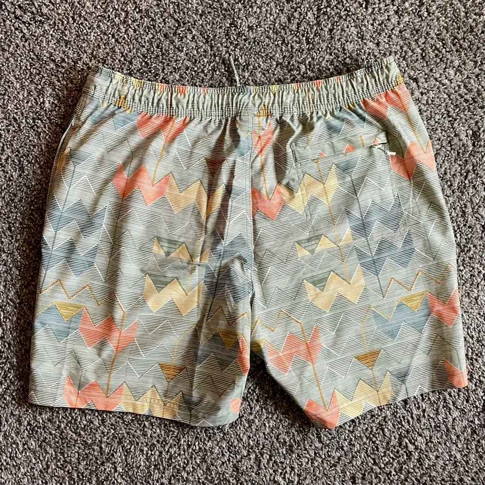 L.L. Bean Geometric Chevron Patterned Shorts Green and Orange Swim Trunks Large - Picture 6 of 14